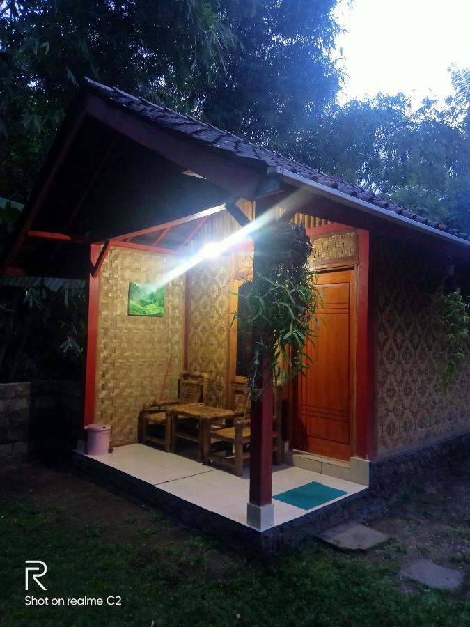 Tereng Wilis Jungle Inn Tetebatu Exterior foto