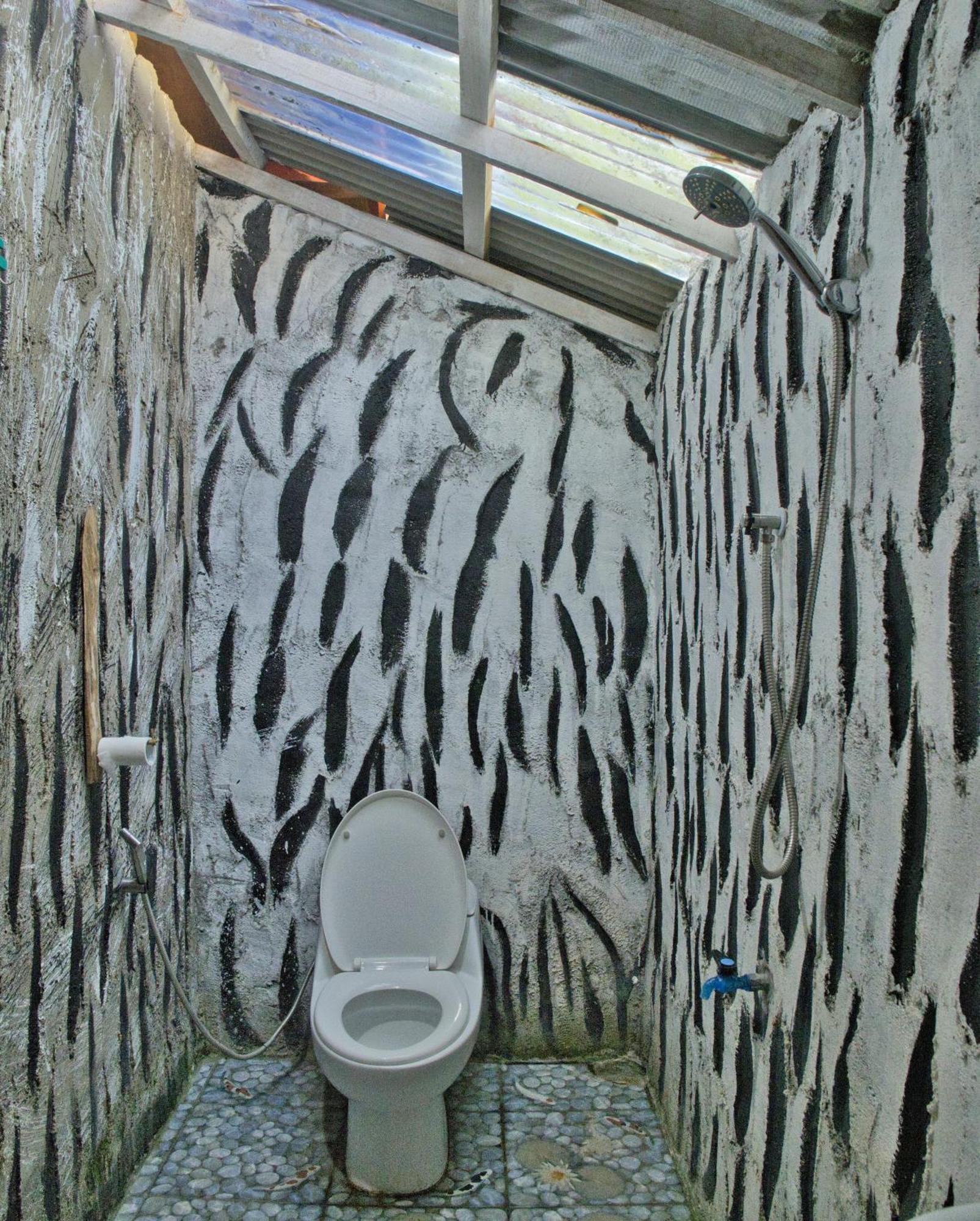 Tereng Wilis Jungle Inn Tetebatu Exterior foto